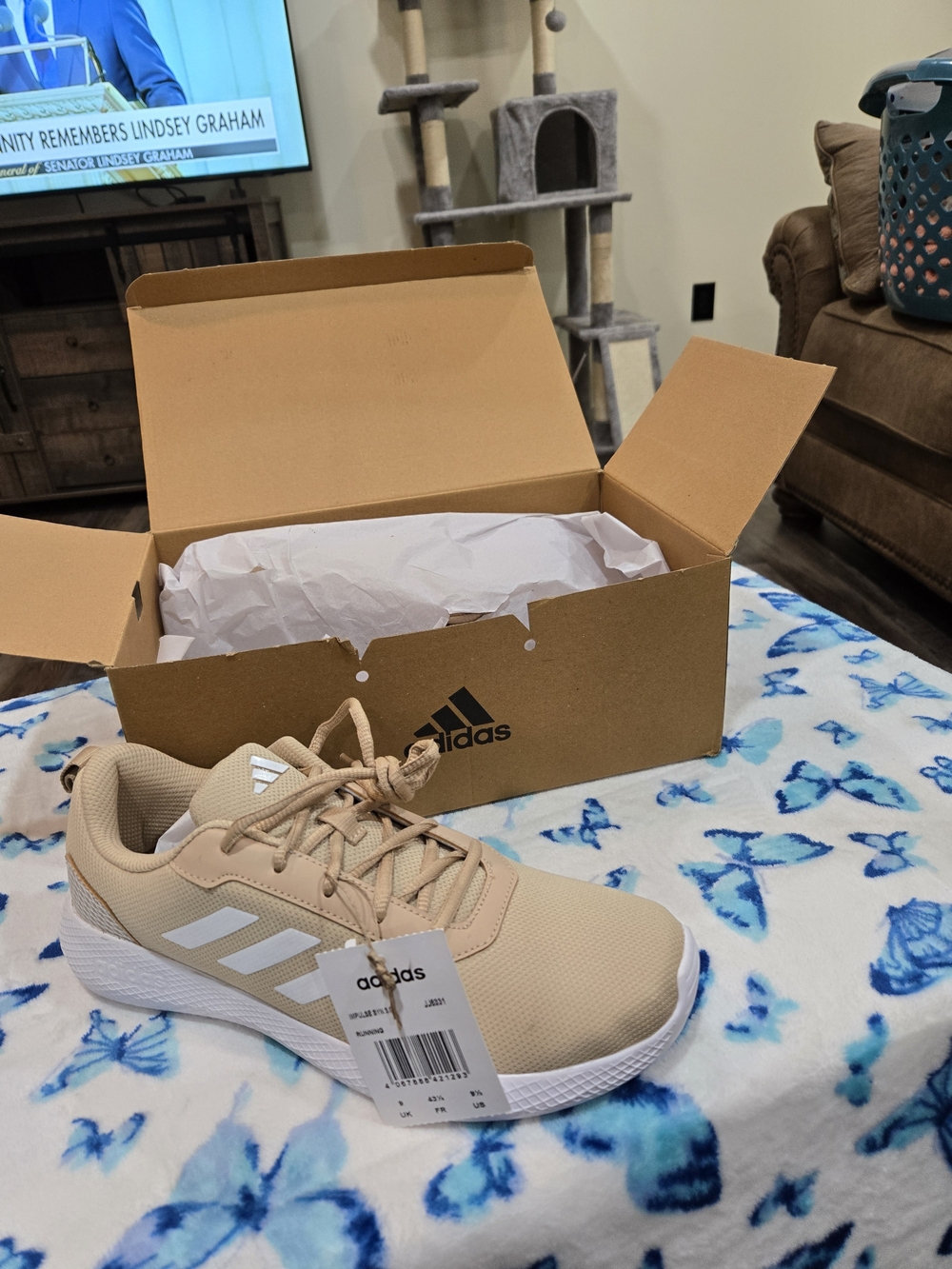 adidas Men's Sneakers Beige White